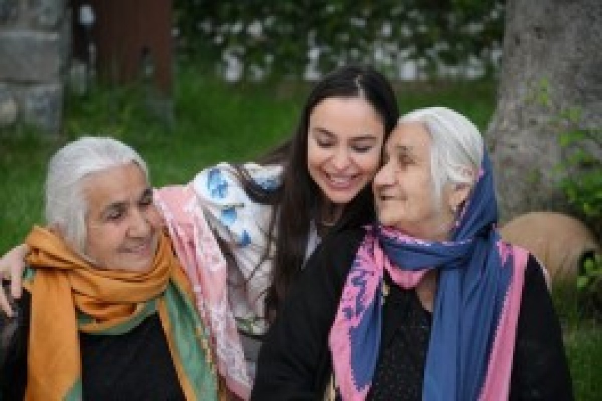 لیلا علیوا و آرزو علیوا در مراسم افتتاح بناهای تاریخی-معماری احیاشده در شکی شرکت کردند  - تصاویر 