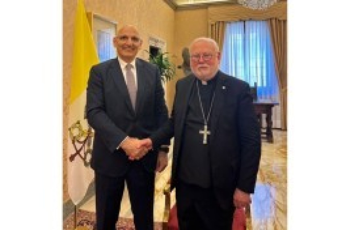 گفت‌وگوی الچین امیربی اف با دبیرکل دولت واتیکان درباره صلح در قفقاز جنوبی
