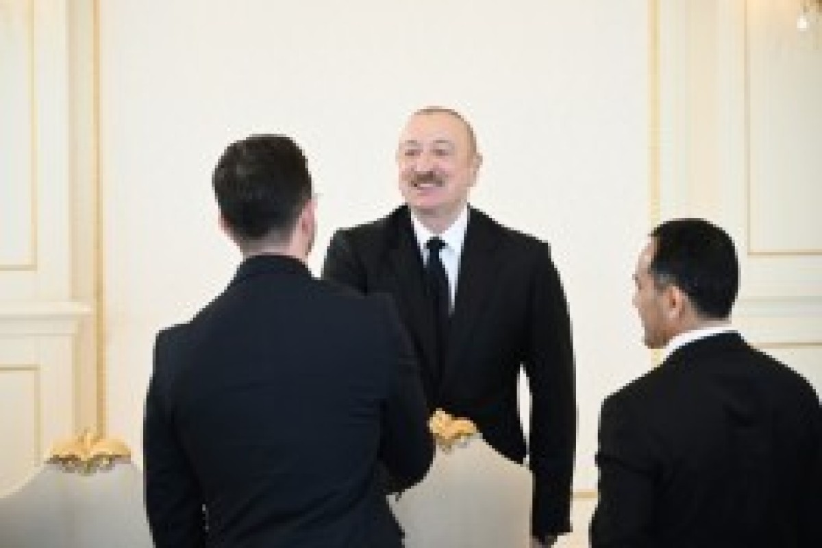 رئیس‌جمهور الهام علی‌اف کشتی‌گیران قهرمان اروپا در بخش تیمی را به حضور پذیرفت