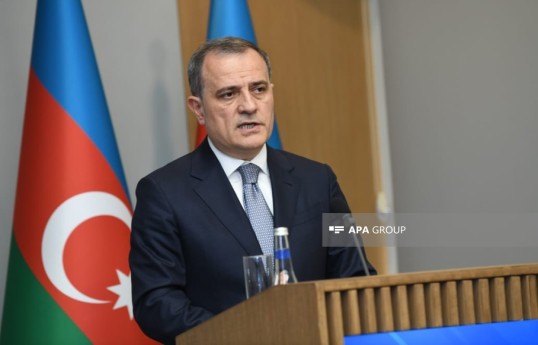 آغاز سفر رسمی جیحون بایراموف به اوکراین