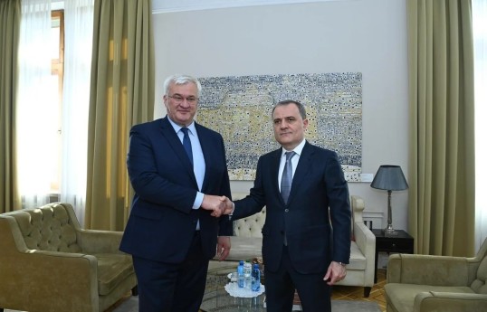 آغاز دیدار وزیران امور خارجه آذربایجان و اوکراین در کی‌یف