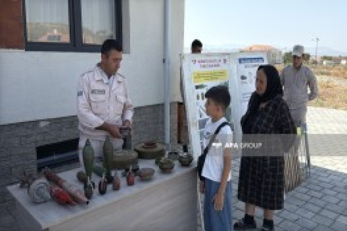 انتقال ساکنان به روستاهای شوکوربیلی و هورولوی جبرائیل؛ کلید منازل تحویل خانواده‌ها شد