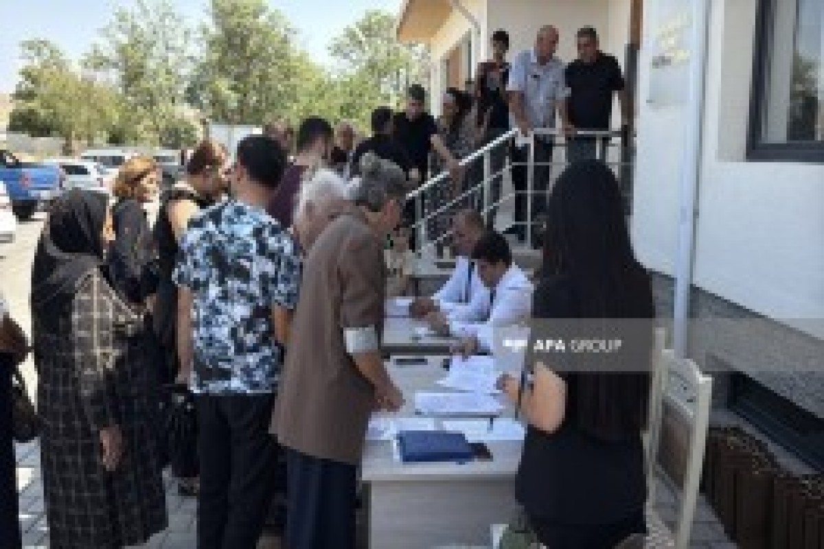 انتقال ساکنان به روستاهای شوکوربیلی و هورولوی جبرائیل؛ کلید منازل تحویل خانواده‌ها شد