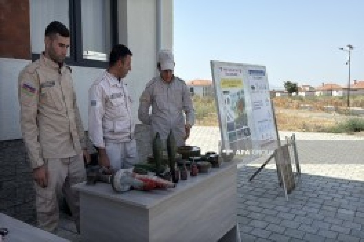 انتقال ساکنان به روستاهای شوکوربیلی و هورولوی جبرائیل؛ کلید منازل تحویل خانواده‌ها شد