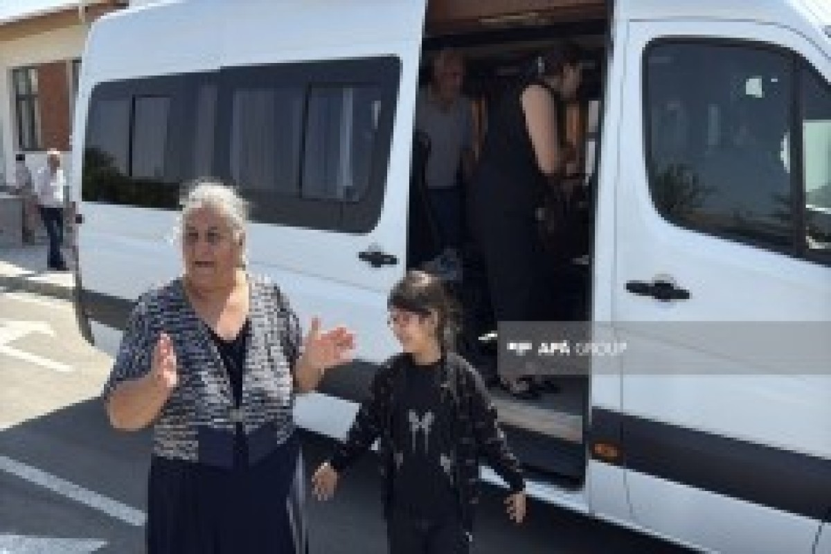 انتقال ساکنان به روستاهای شوکوربیلی و هورولوی جبرائیل؛ کلید منازل تحویل خانواده‌ها شد