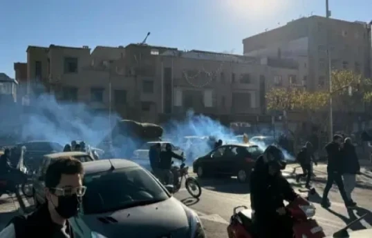 در جریان اعتراضات در ایران، ۳ نوجوان کشته و ۱۰۰۰ نفر دستگیر شدند