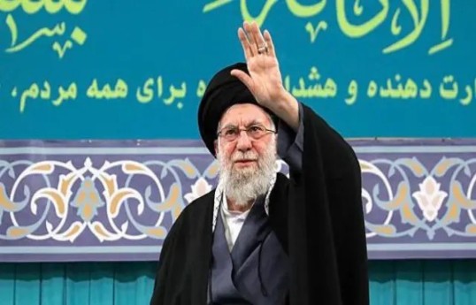 آیین وداع با خامنه‌ای در تهران آغاز شد