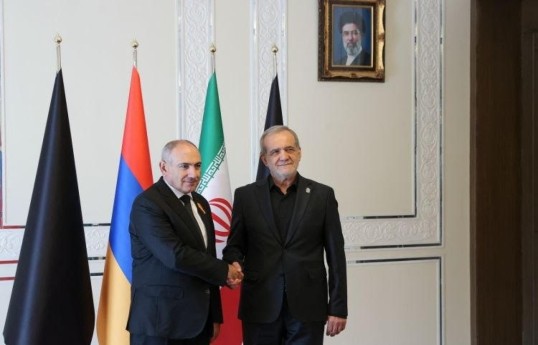 دیدار پزشکیان با پاشینیان