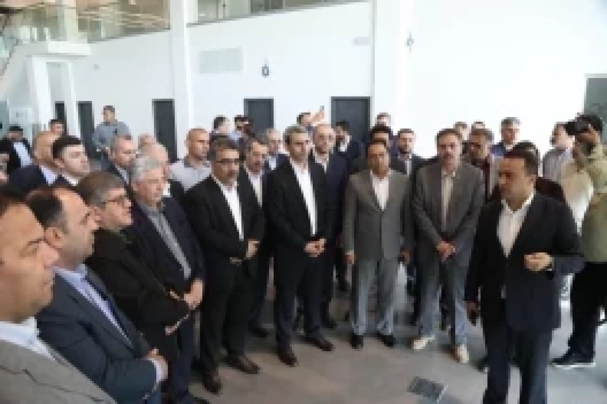 امضای پروتکل همکاری در حوزه حمل و نقل بین ایران و آذربایجان