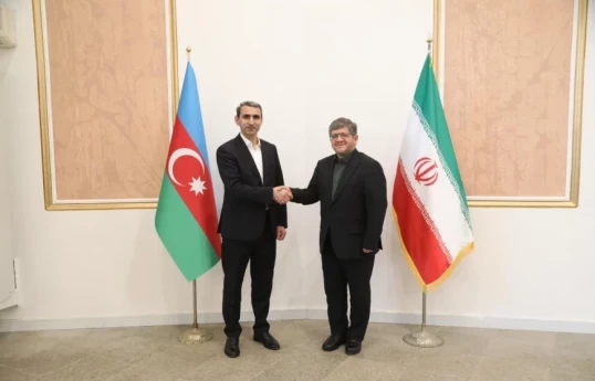امضای پروتکل همکاری در حوزه حمل و نقل بین ایران و آذربایجان