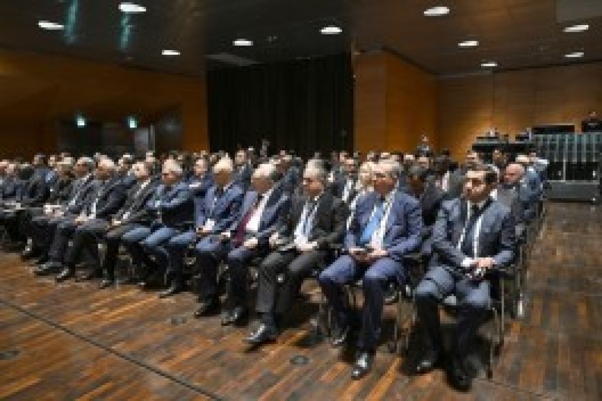 مراسم افتتاحیه نشست‌های سالانه گروه بانک توسعه اسلامی در باکو برگزار شد؛ رئیس‌جمهور الهام علی‌اف سخنرانی کرد – تصاویر  – ویدئو  