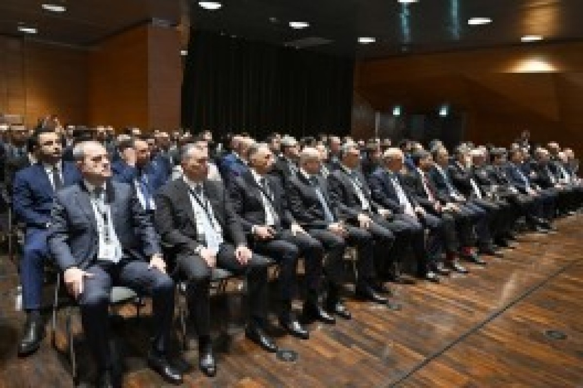 مراسم افتتاحیه نشست‌های سالانه گروه بانک توسعه اسلامی در باکو برگزار شد؛ رئیس‌جمهور الهام علی‌اف سخنرانی کرد – تصاویر  – ویدئو  