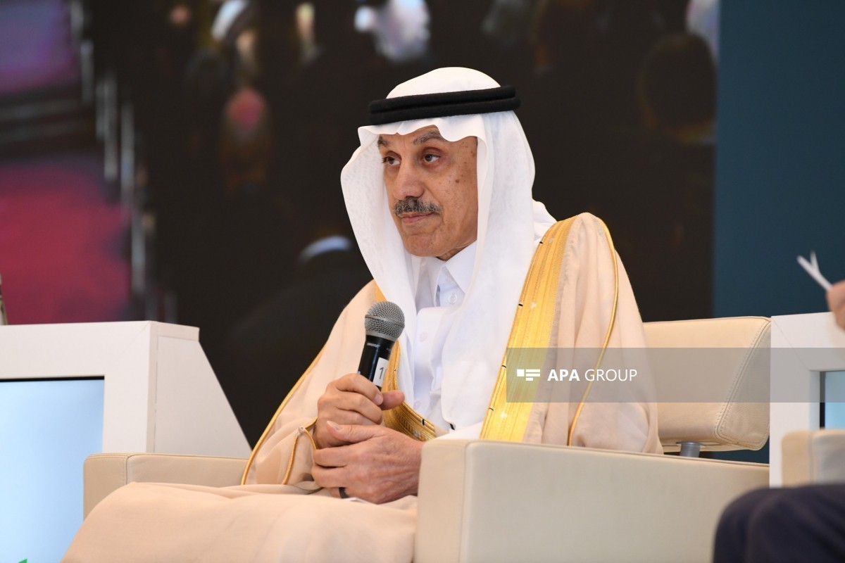 بانک توسعه اسلامی در حال کار بر روی پروژه بزرگ بیش از ۴۳۰ میلیون دلار با آذربایجان است