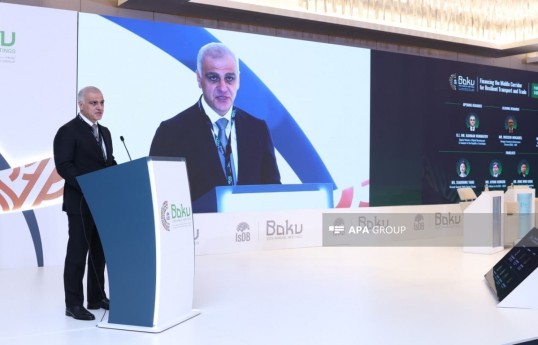معاون وزیر: آذربایجان در حال تسریع پروژه‌های بزرگ زیرساختی برای تقویت کریدور مرکزی و شبکه حمل و نقل است