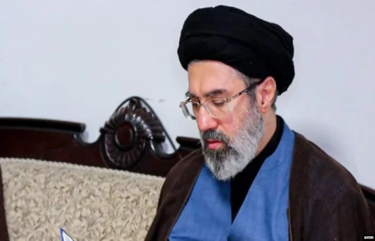 «مهر»: مجتبی خامنه ای زنده است