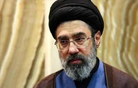 رهبر ایران: ما مجبوریم پایگاه‌های نظامی در کشورهای همسایه را هدف قرار دهیم