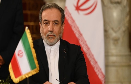 عراقچی: بمباران مخازن سوخت تهران توسط اسرائیل نقض حقوق بین‌الملل است