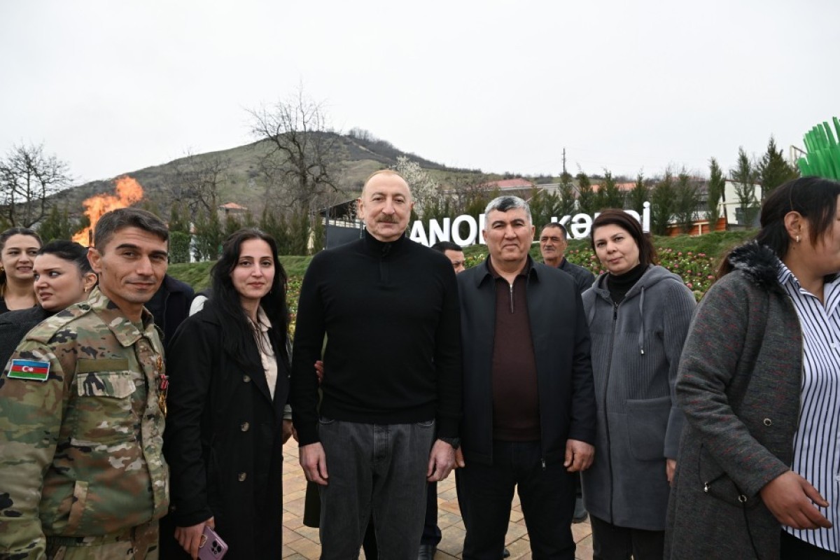 رئیس جمهور از کار مرمت خانه‌ها و زیرساخت‌های روستای خانوبا، خوجاوند بازدید کرد – تصاویر 