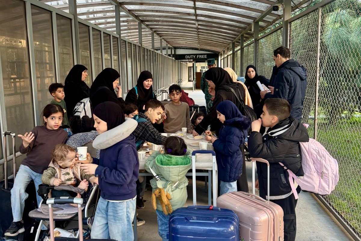تاکنون ۳۱۴۶ نفر از ایران به آذربایجان تخلیه شده‌اند  - تصاویر 