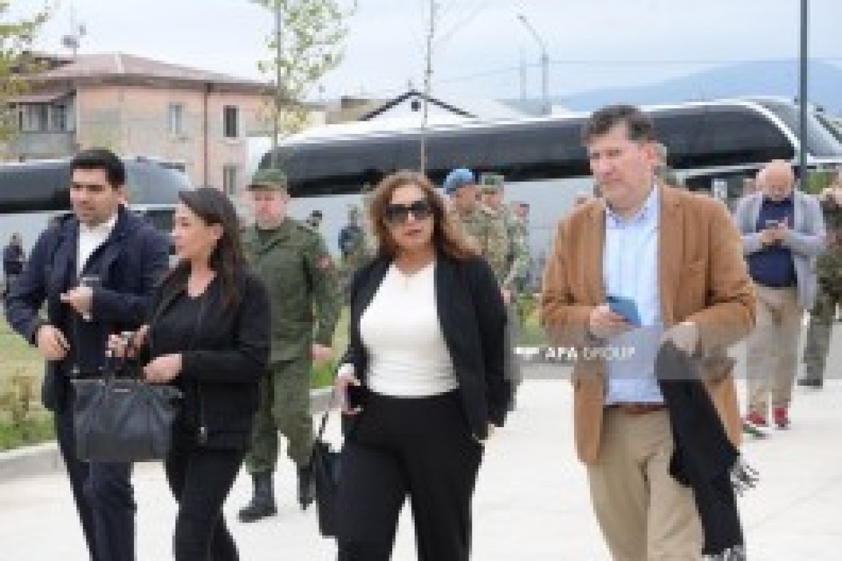 نمایندگان هیئت دیپلماتیک از دانشگاه قره باغ بازدید کردند   - تصاویر 