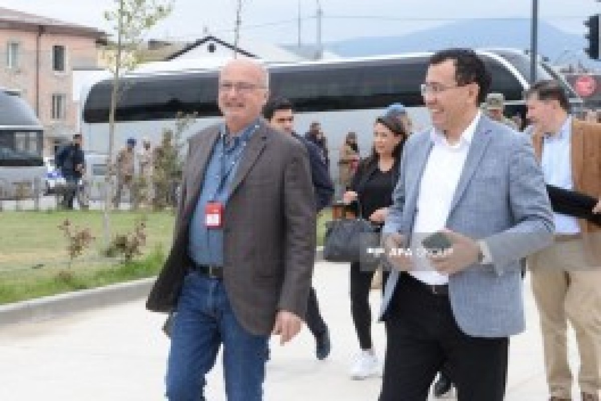 نمایندگان هیئت دیپلماتیک از دانشگاه قره باغ بازدید کردند   - تصاویر 