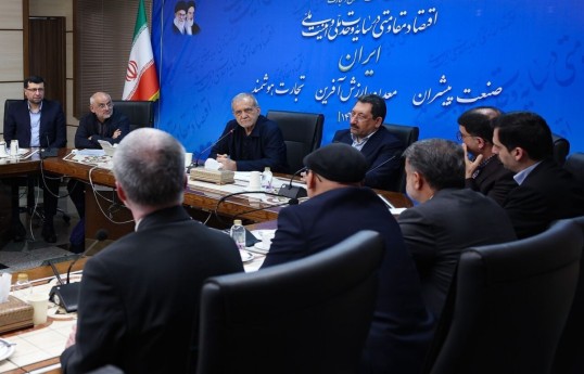 دیدار پزشکیان با آیت الله سید مجتبی خامنه‌ای