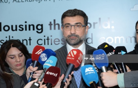 مدیر اجرایی: تمامی کارکنان مرکز اعتباربخشی  WUF13 آذربایجانی هستند