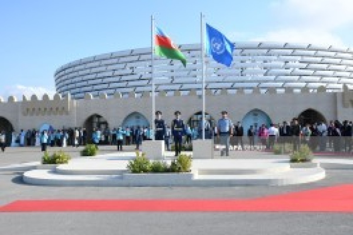 WUF13 در باکو با مراسم پایین آوردن پرچم به پایان رسید