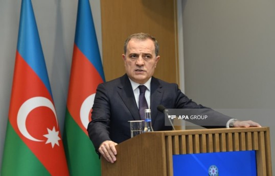 جیحون بایرام اف راهی آمریکا شد