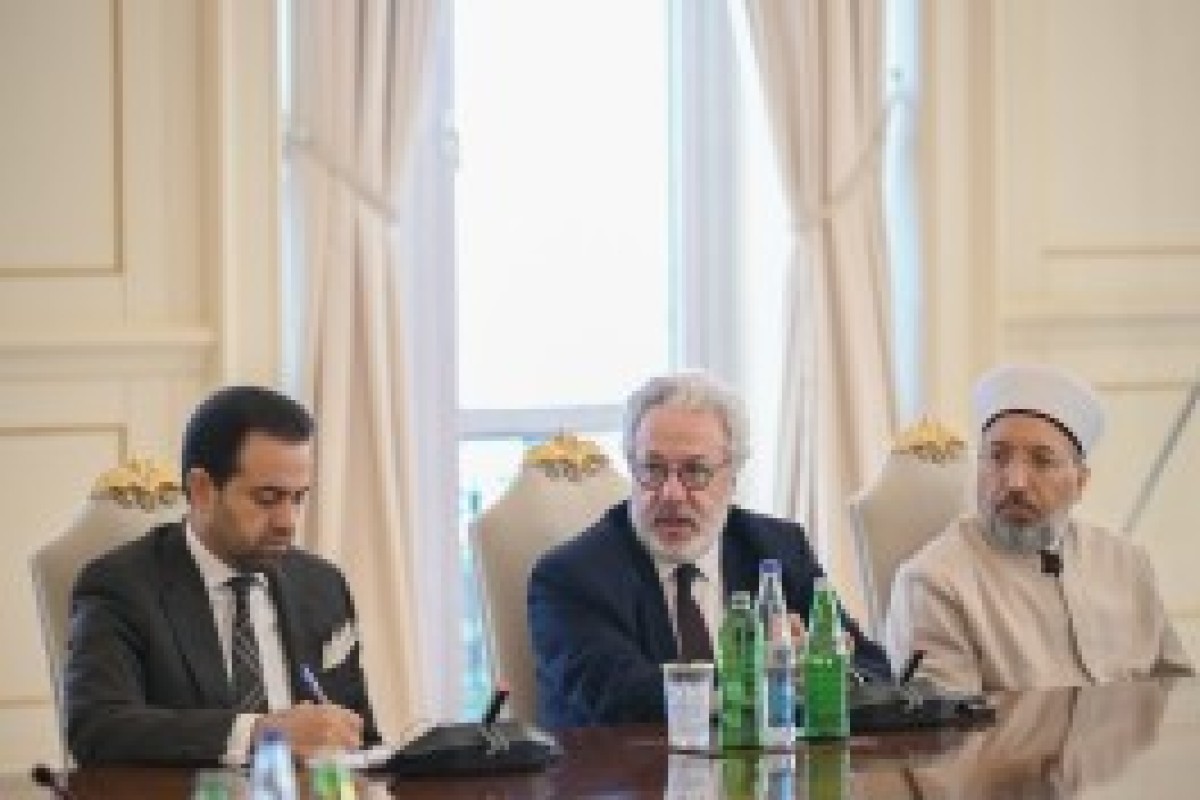 دیدار رئیس‌جمهور الهام علی‌اف با شرکت‌کنندگان کنفرانس‌های بین‌المللی در باکو