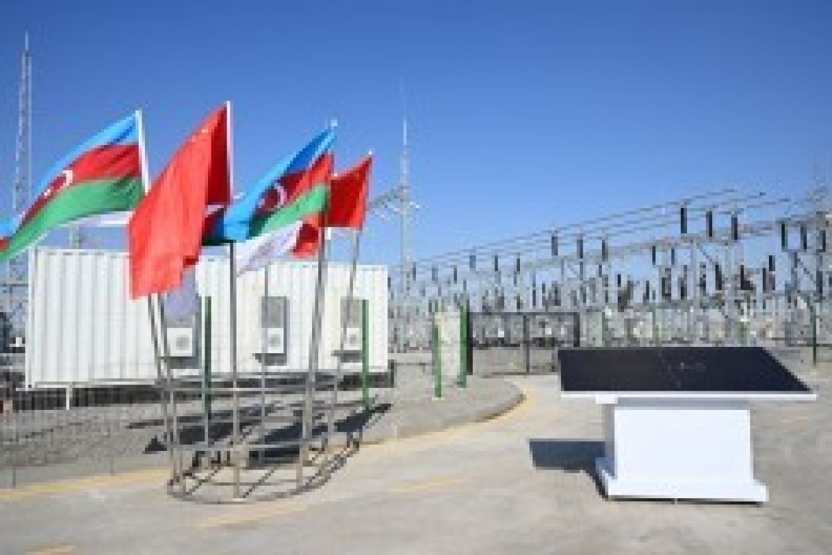 حضور رئیس‌جمهور الهام علی‌اف در مراسم افتتاح نیروگاه خورشیدی «قوبوستان»