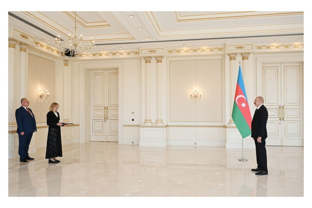رئیس‌جمهور آذربایجان سفیر جدید استونی را به حضور پذیرفت - <span class="red_color">تصاویر