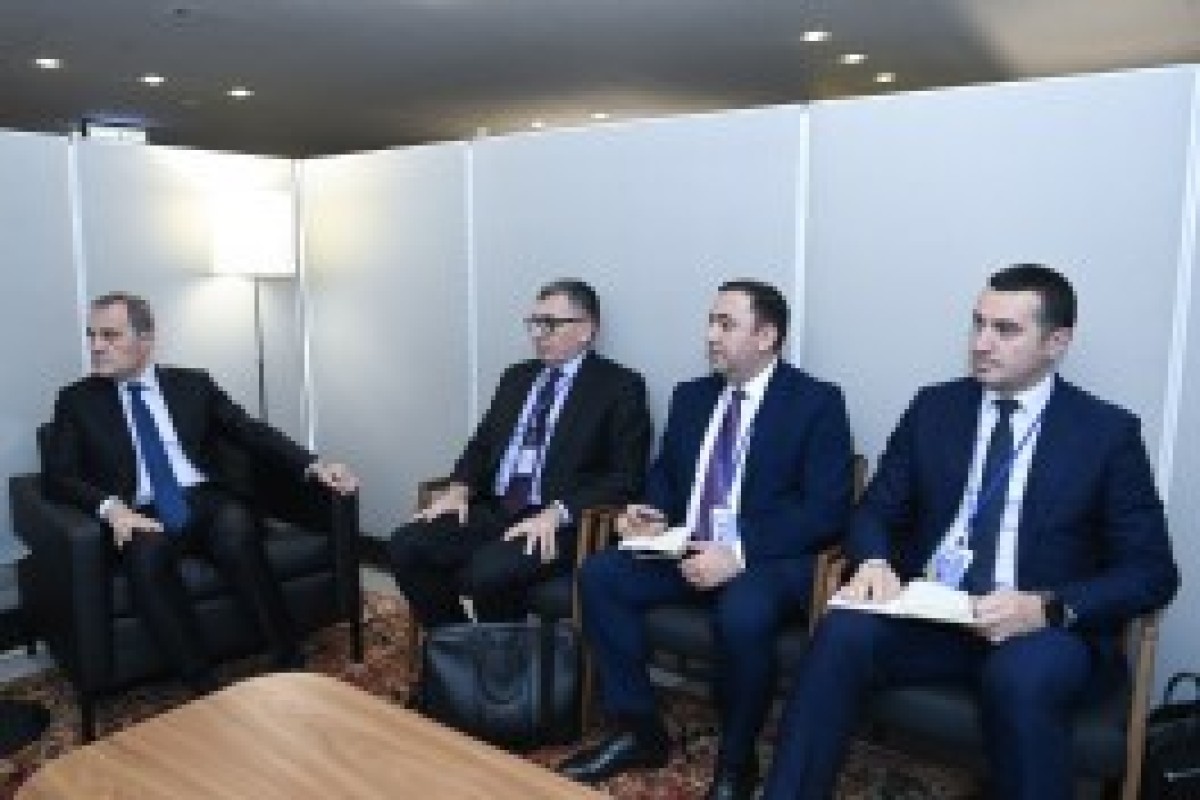 دیدار وزرای خارجه آذربایجان و ارمنستان در نیویورک؛ بر ادامه گفت‌وگوی مستقیم توافق کردند