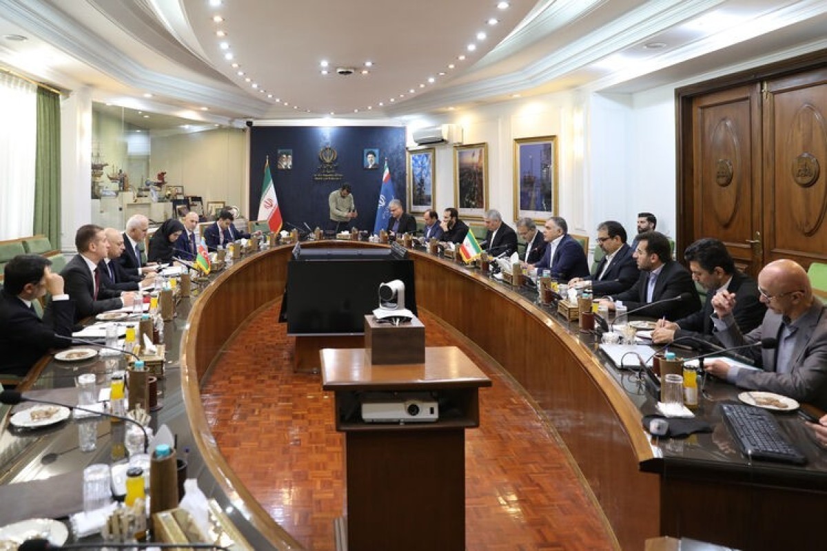 گفت‌وگو درباره توسعه همکاری‌های نفت و گاز بین جمهوری آذربایجان و ایران